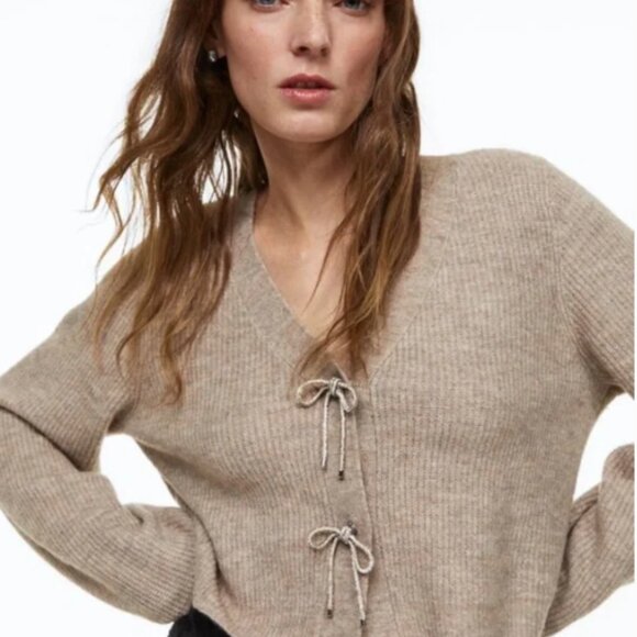 H&M Rhinestone Bow Cardigan Sweater Ribbed Beige Taupe Wool Blend Oversized XL - Picture 1 of 15